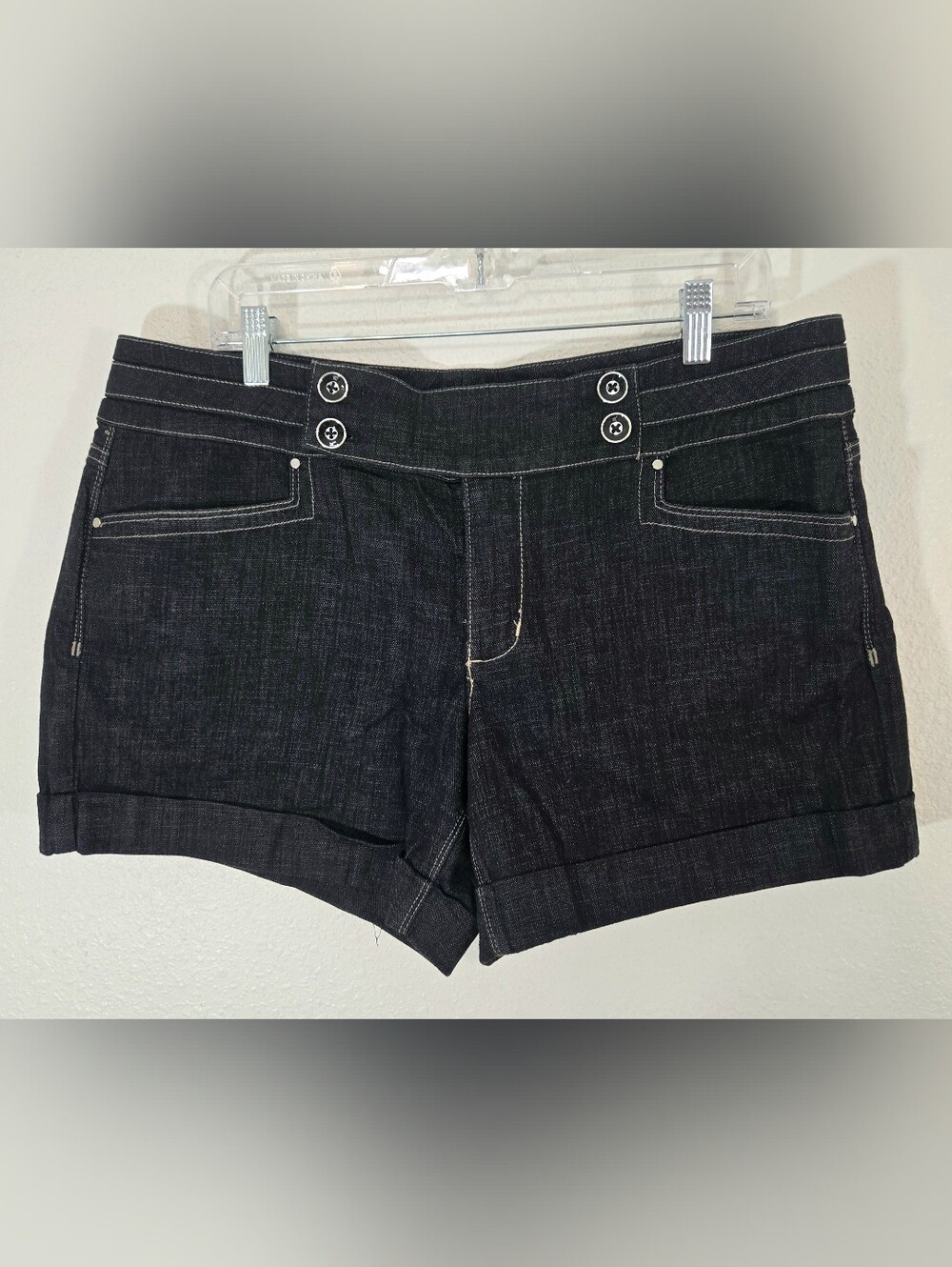 White House Black Market Dark Wash Blue/Black Denim Shorts Stretch, size 14